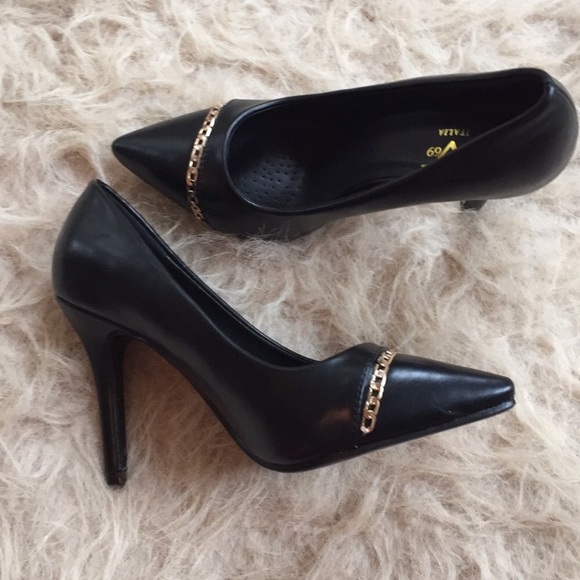 🎉HP🎉NWT chain design black pumps  - size 7.5 - Picture 3 of 6